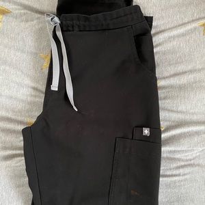 FIGS Black Yola SP Scrub Pants